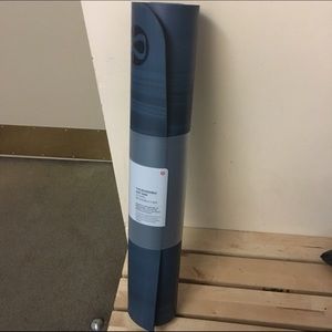 Blue lulu lemon yoga mat, only used once